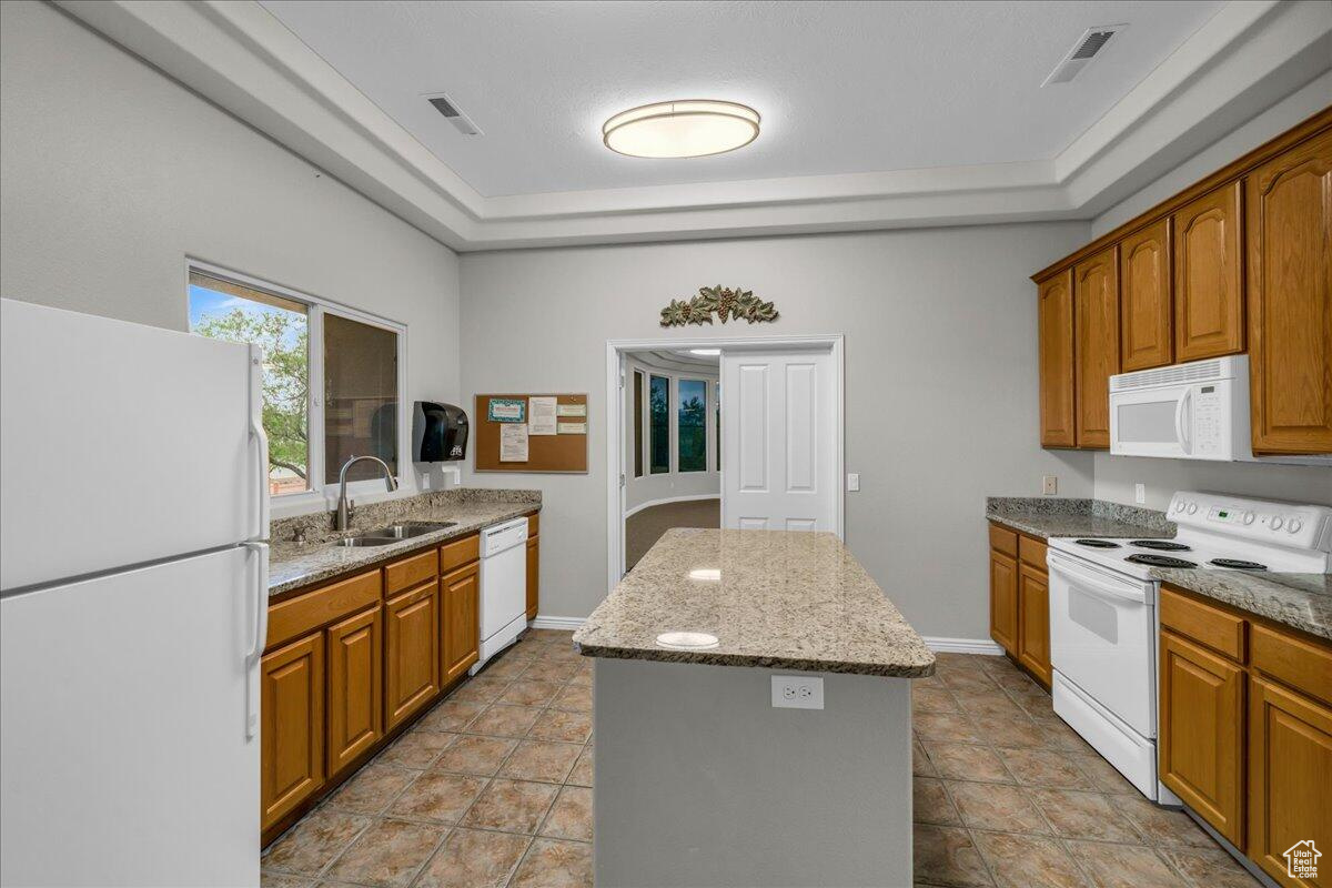PARADISE CANYON - Residential