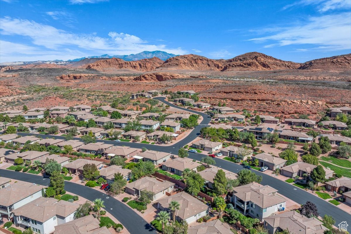 PARADISE CANYON - Residential