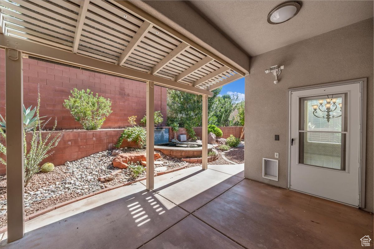PARADISE CANYON - Residential