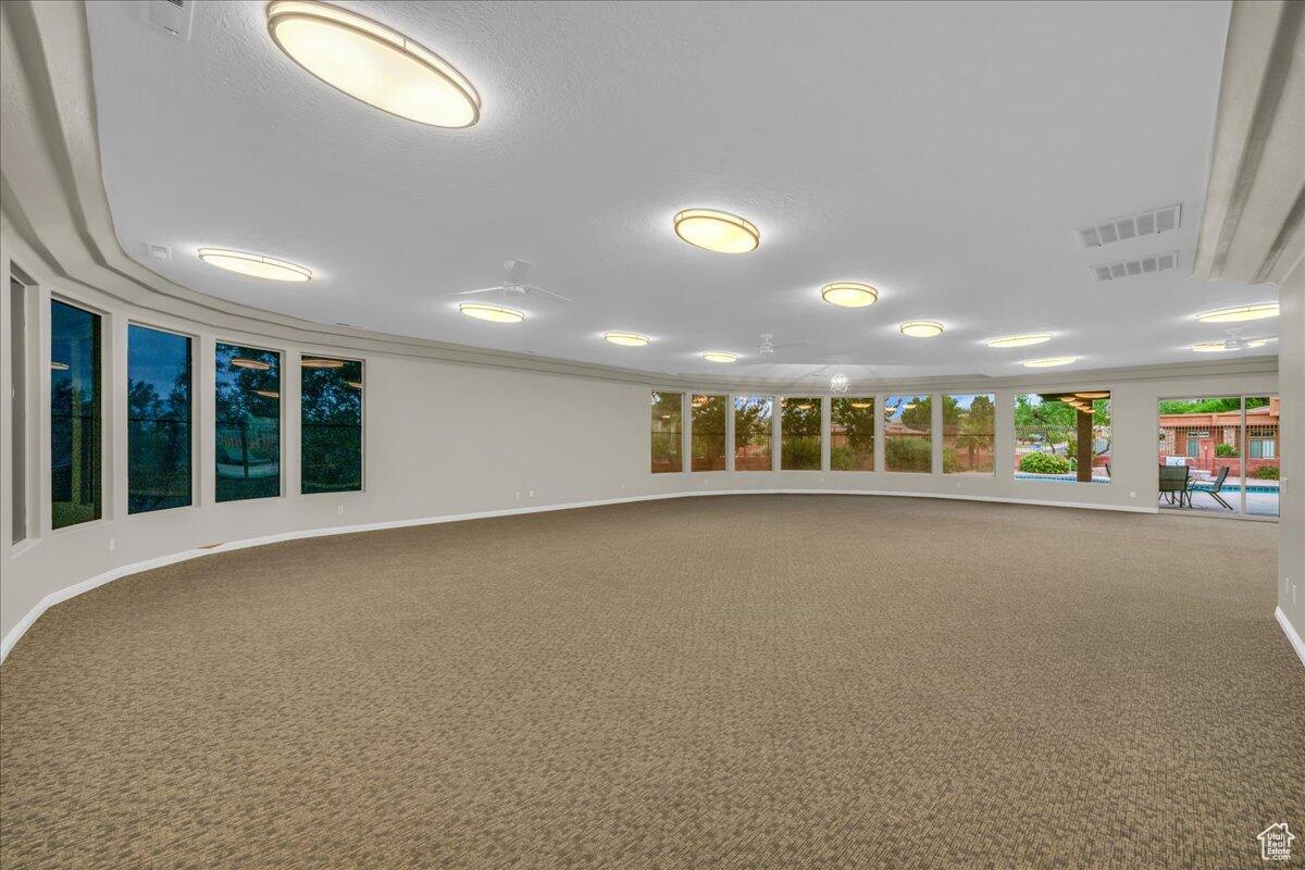 PARADISE CANYON - Residential