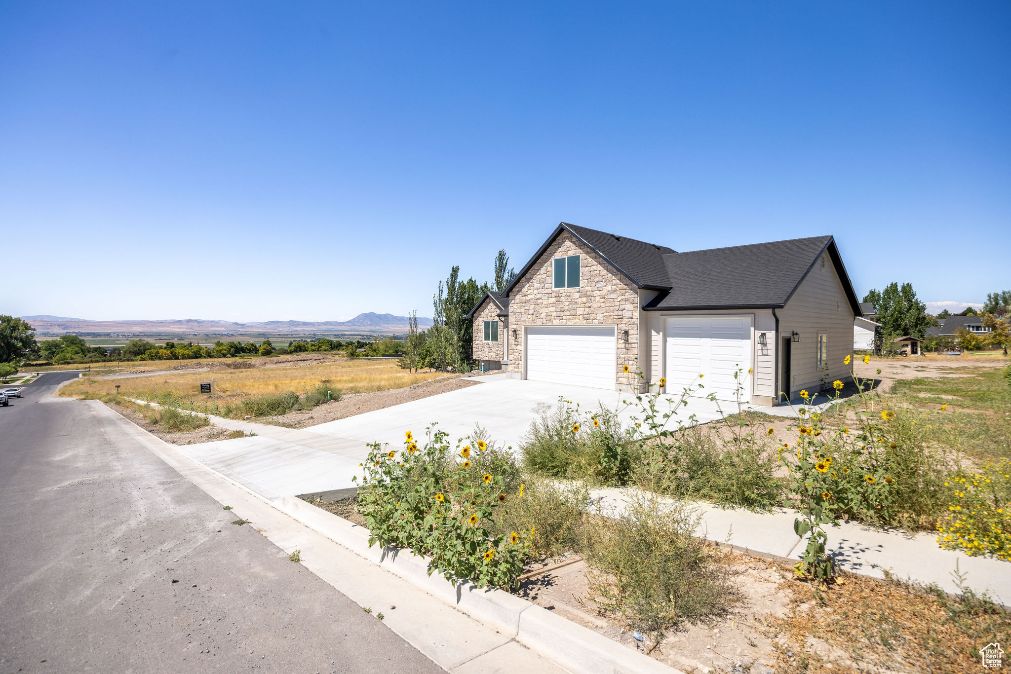 JUNIPER TRAILS PHASE 1 - Residential