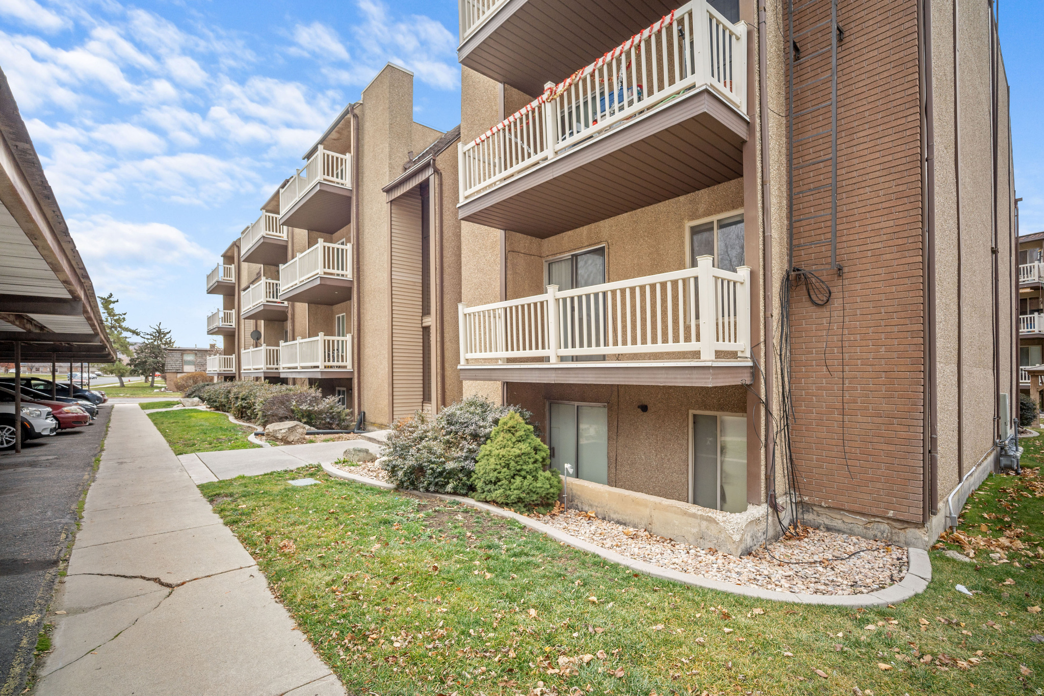 CEDAR SPRINGS - Residential