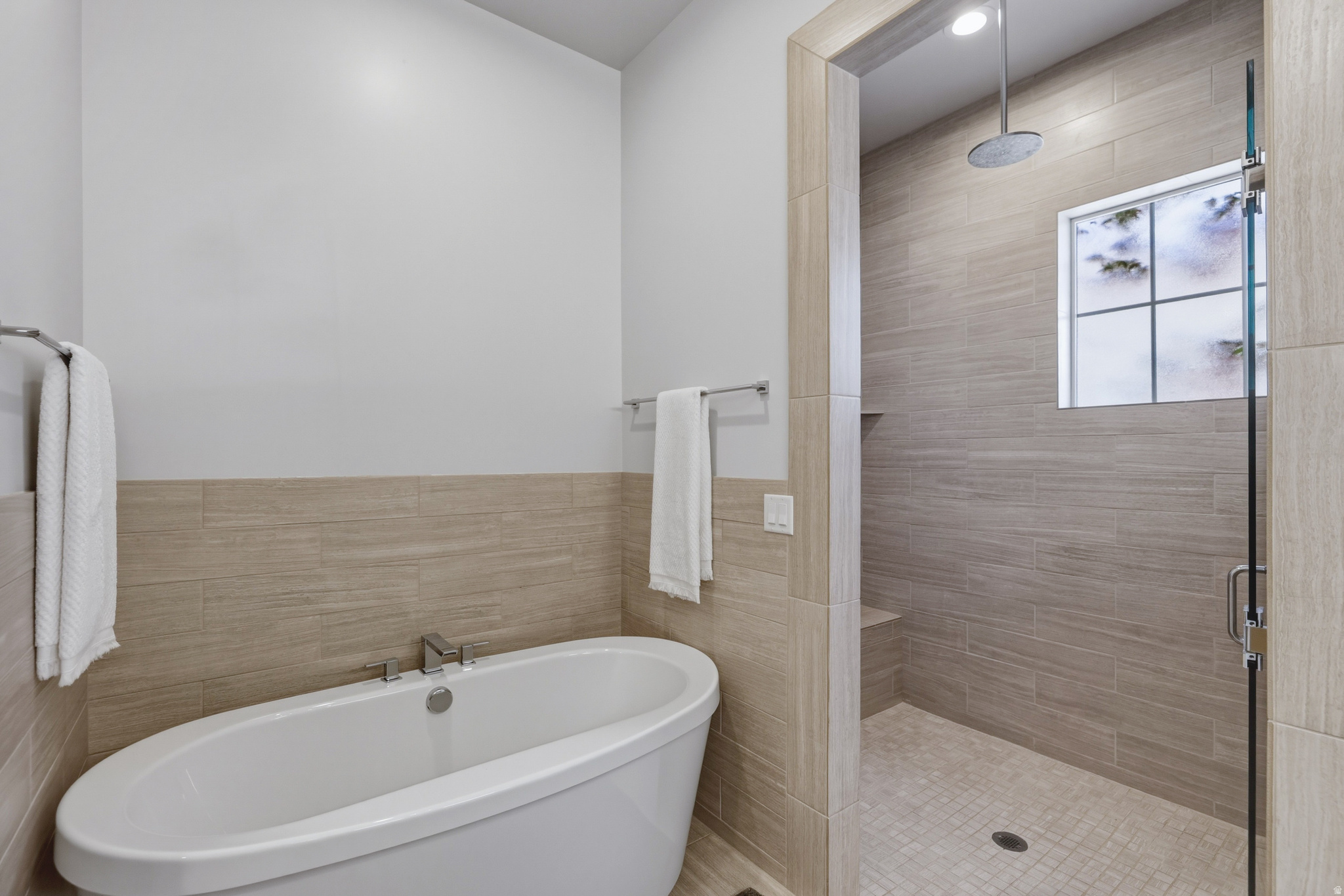 DAYBREAK - Residential