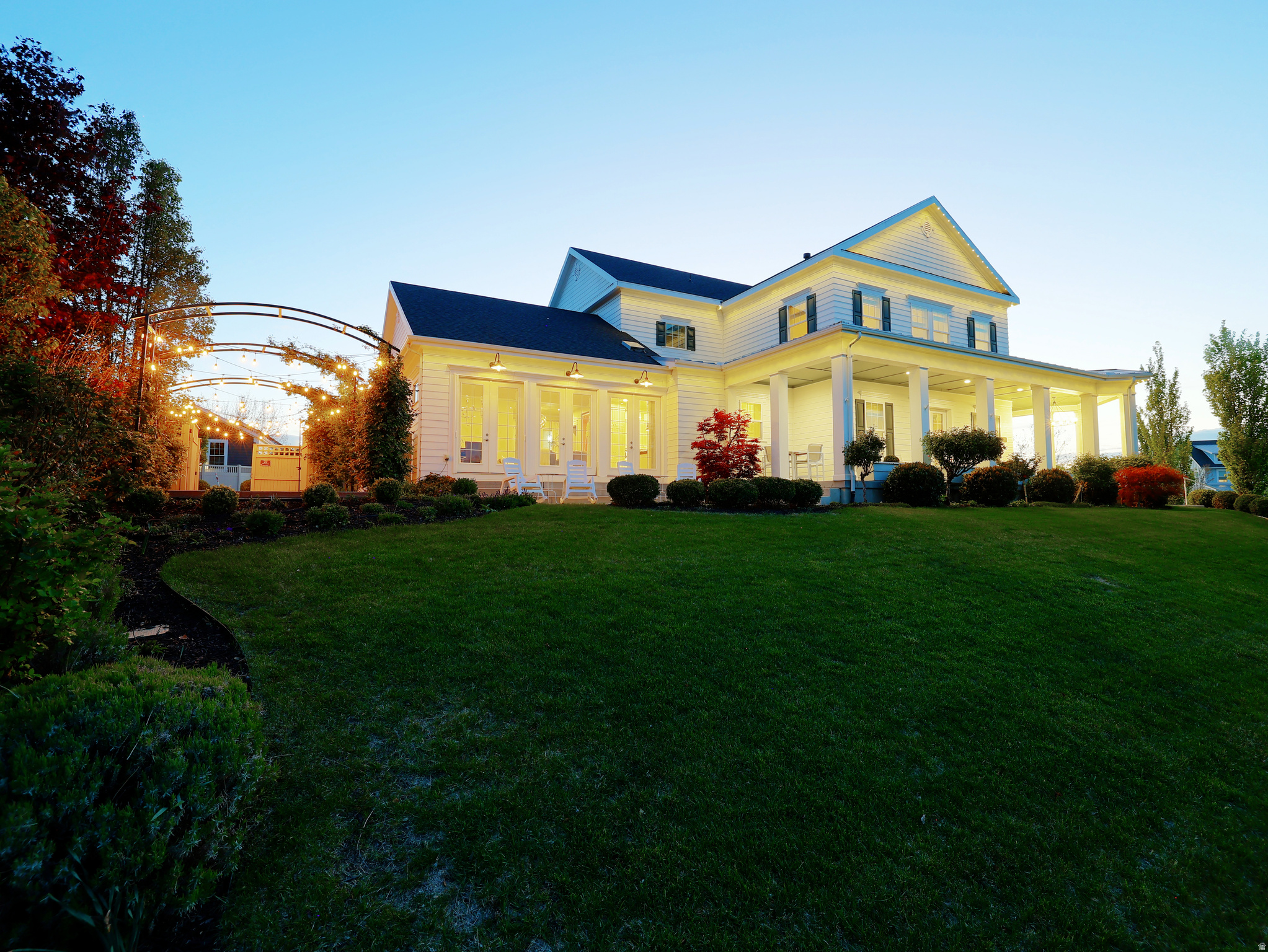 DAYBREAK - Residential