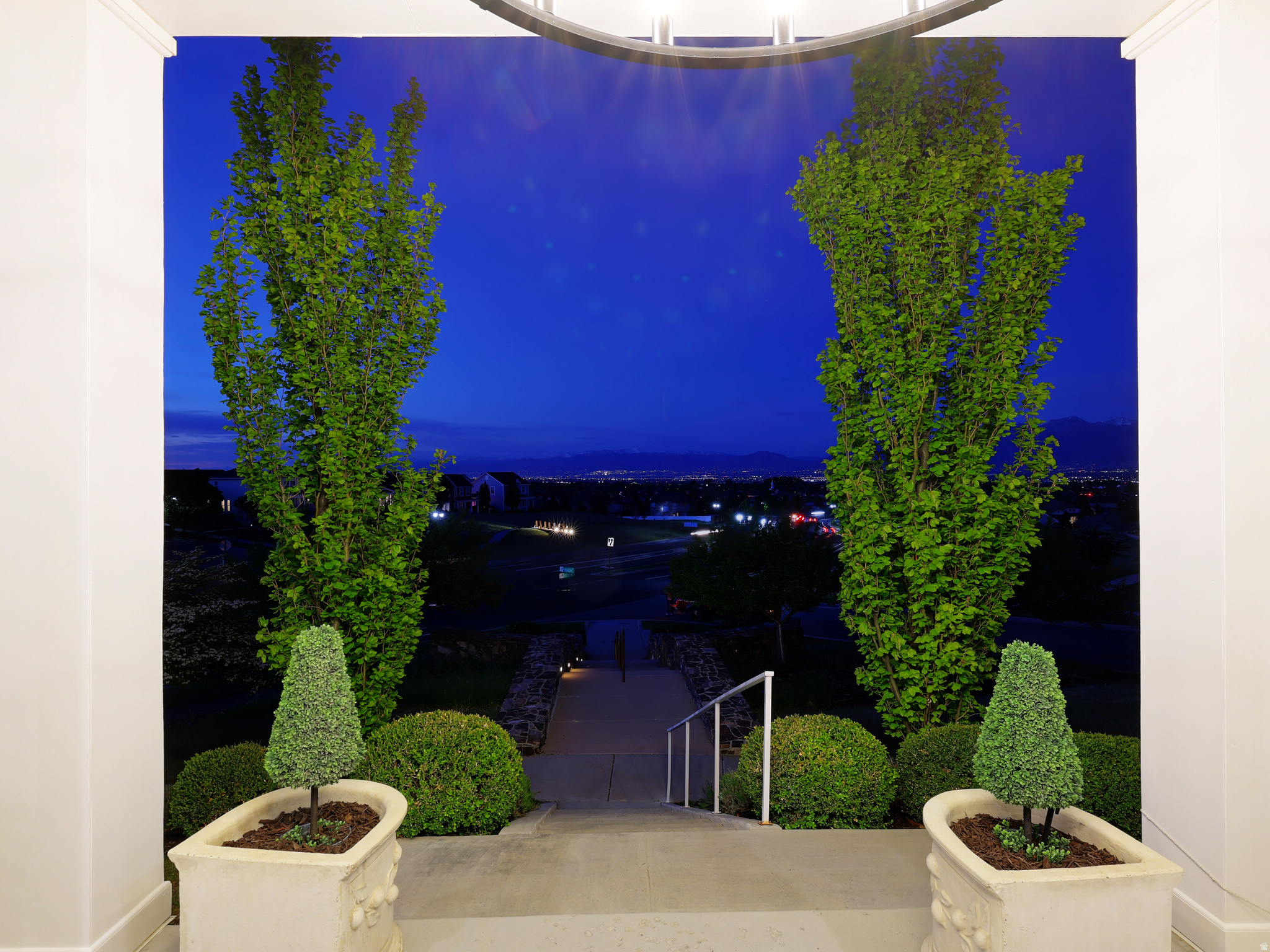 DAYBREAK - Residential