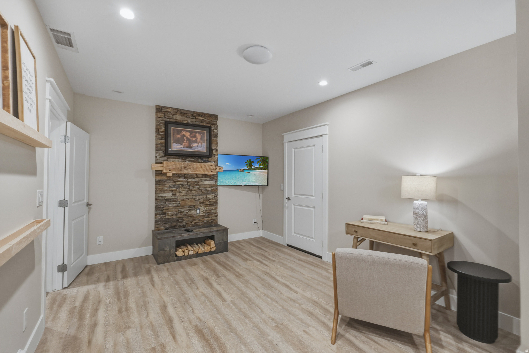 DAYBREAK - Residential