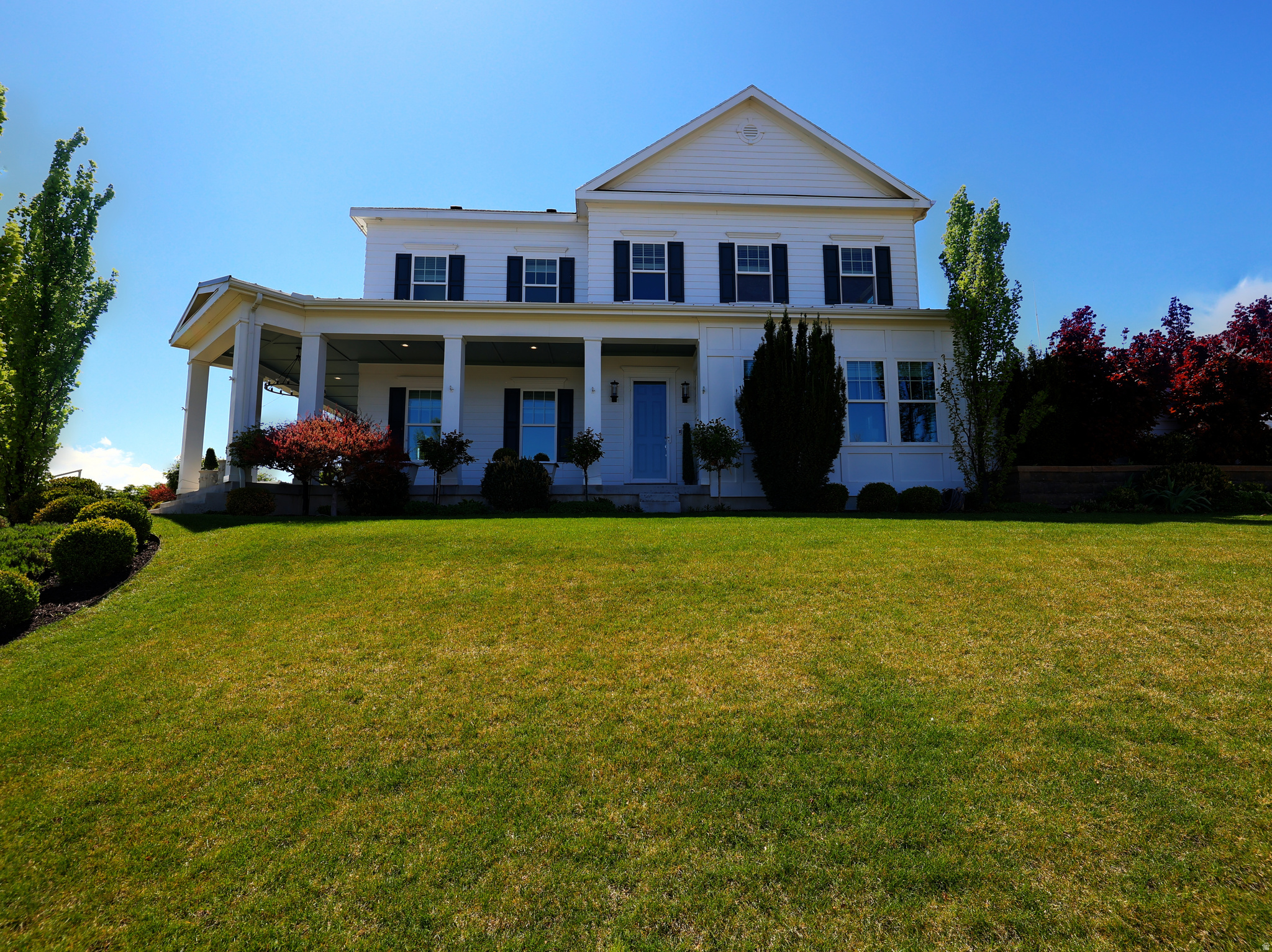 DAYBREAK - Residential