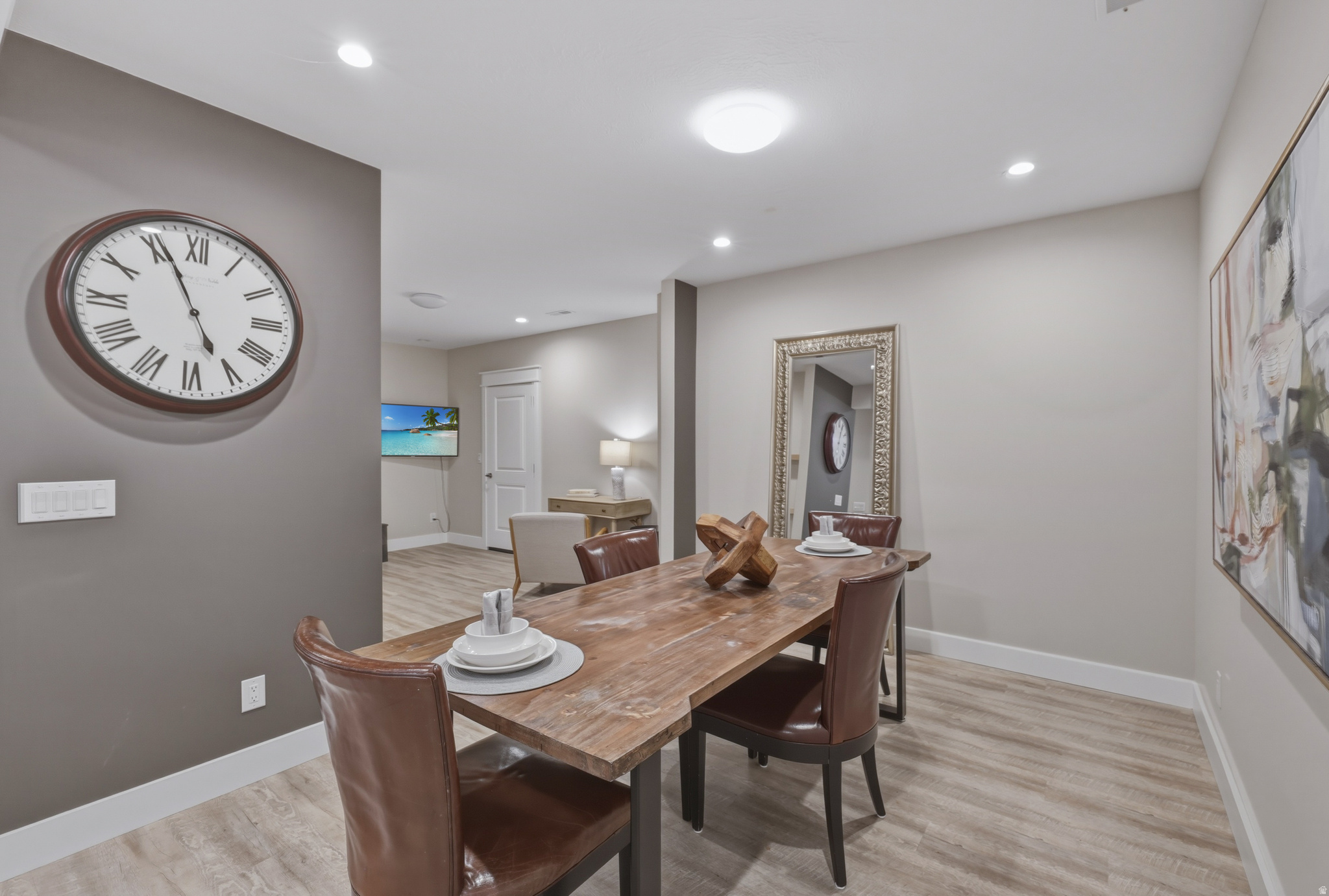 DAYBREAK - Residential