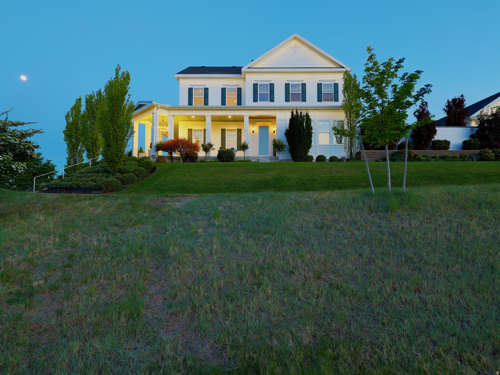 DAYBREAK - Residential
