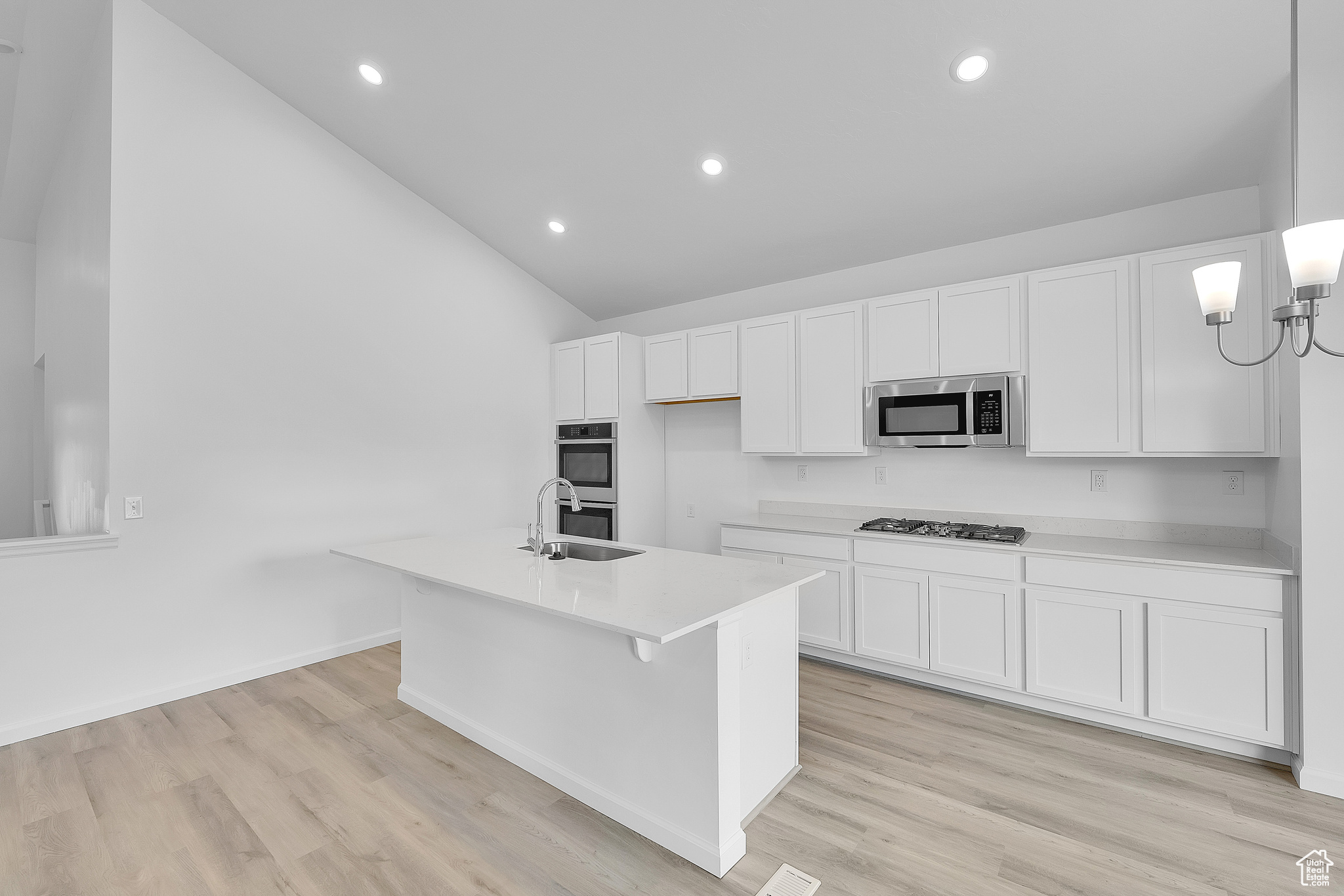 PASTURES AT SADDLEBACK - Residential