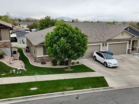 Photo of 1075 W 530 N, Orem, UT 84057 (MLS # 2151277)