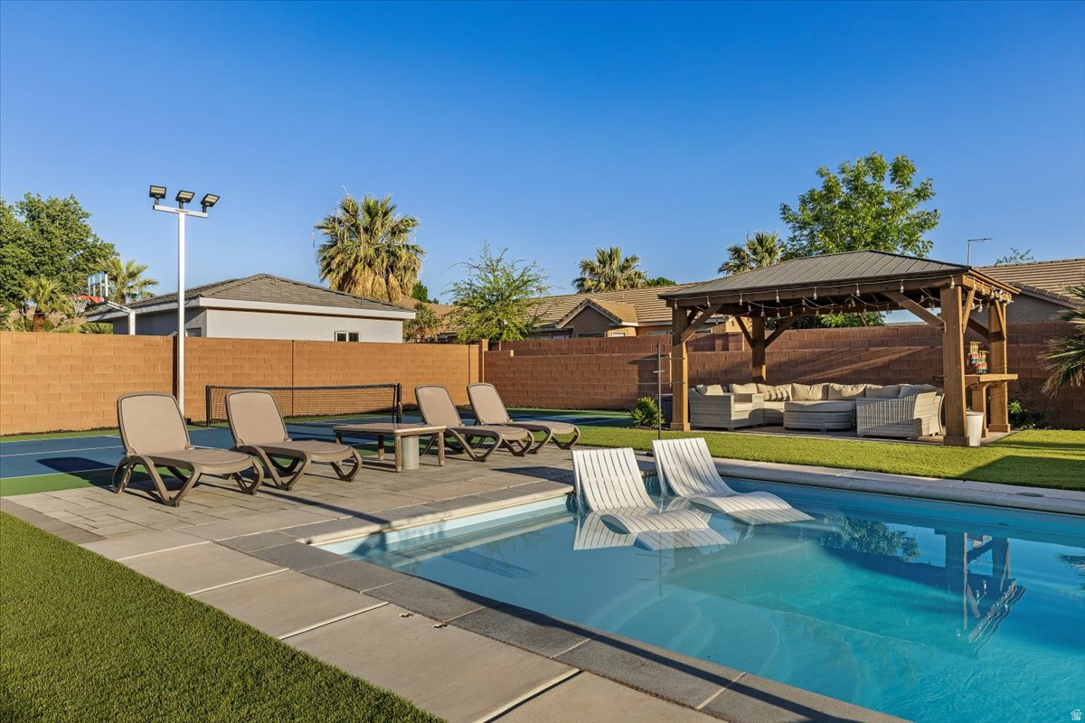 WHITWORTH ESTATES - Residential