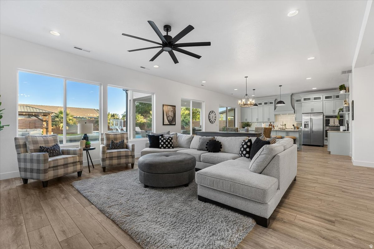 WHITWORTH ESTATES - Residential