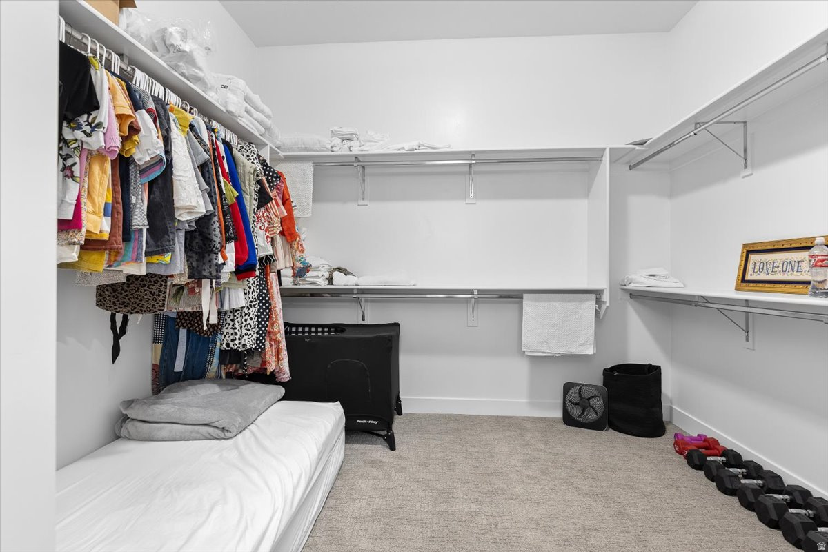 WHITWORTH ESTATES - Residential