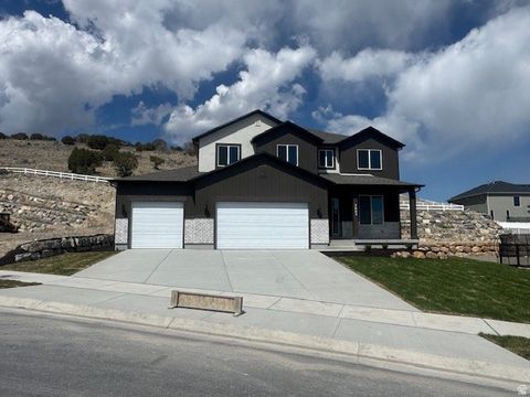 Photo of 3605 E LAKOTA DR #602, Eagle Mountain, UT 84005 (MLS # 2136267)