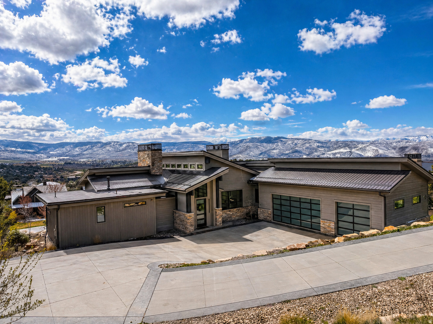 RED LEDGES - Residential