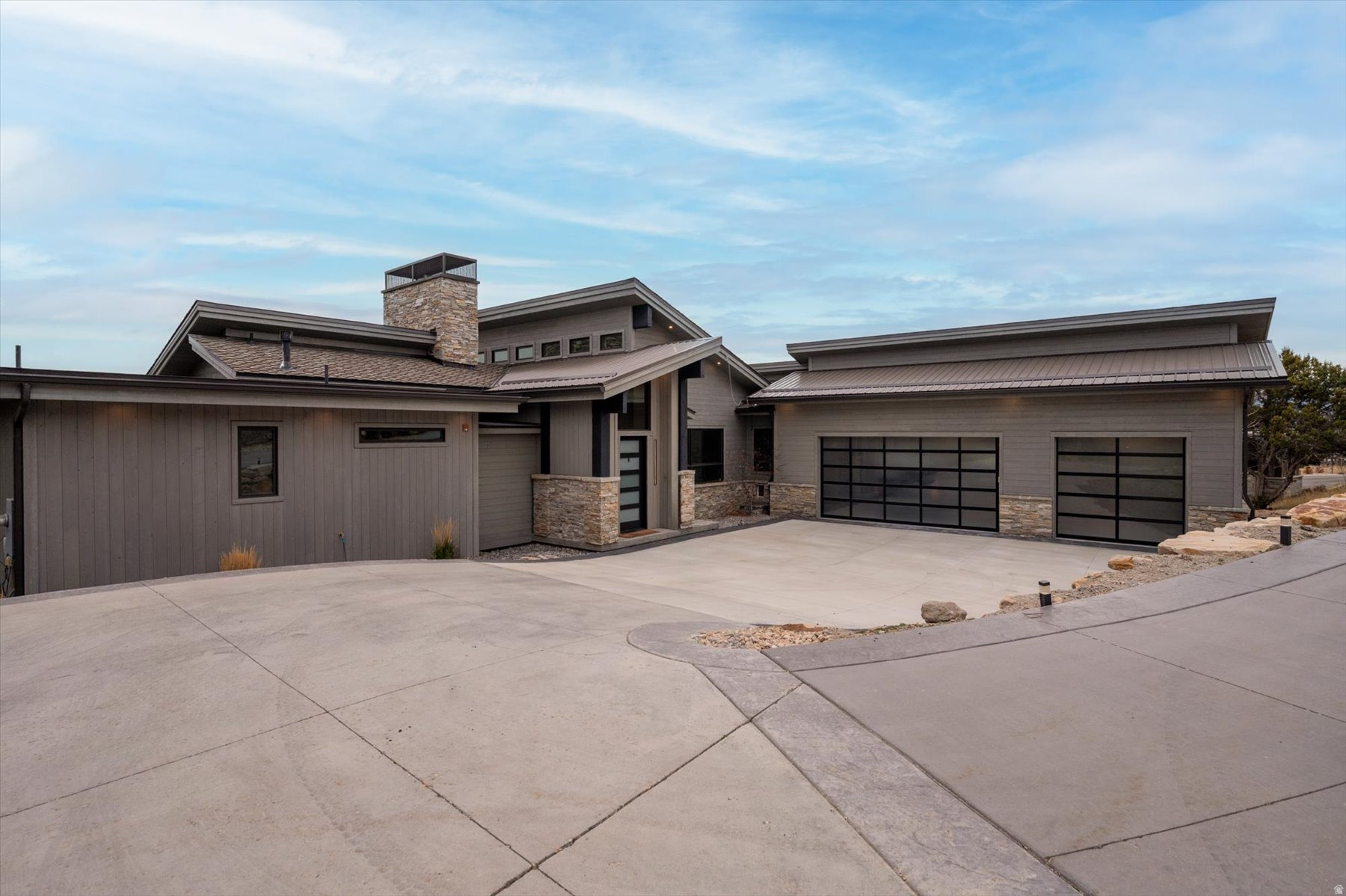 RED LEDGES - Residential