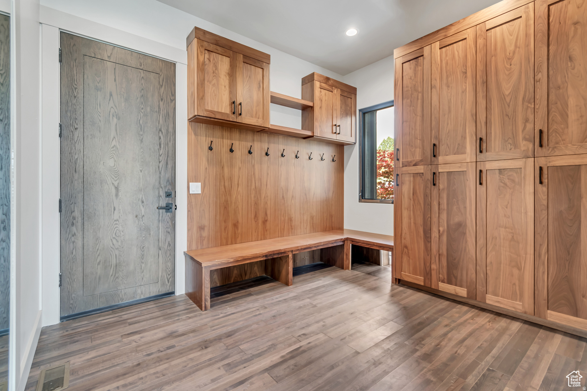 RED LEDGES - Residential