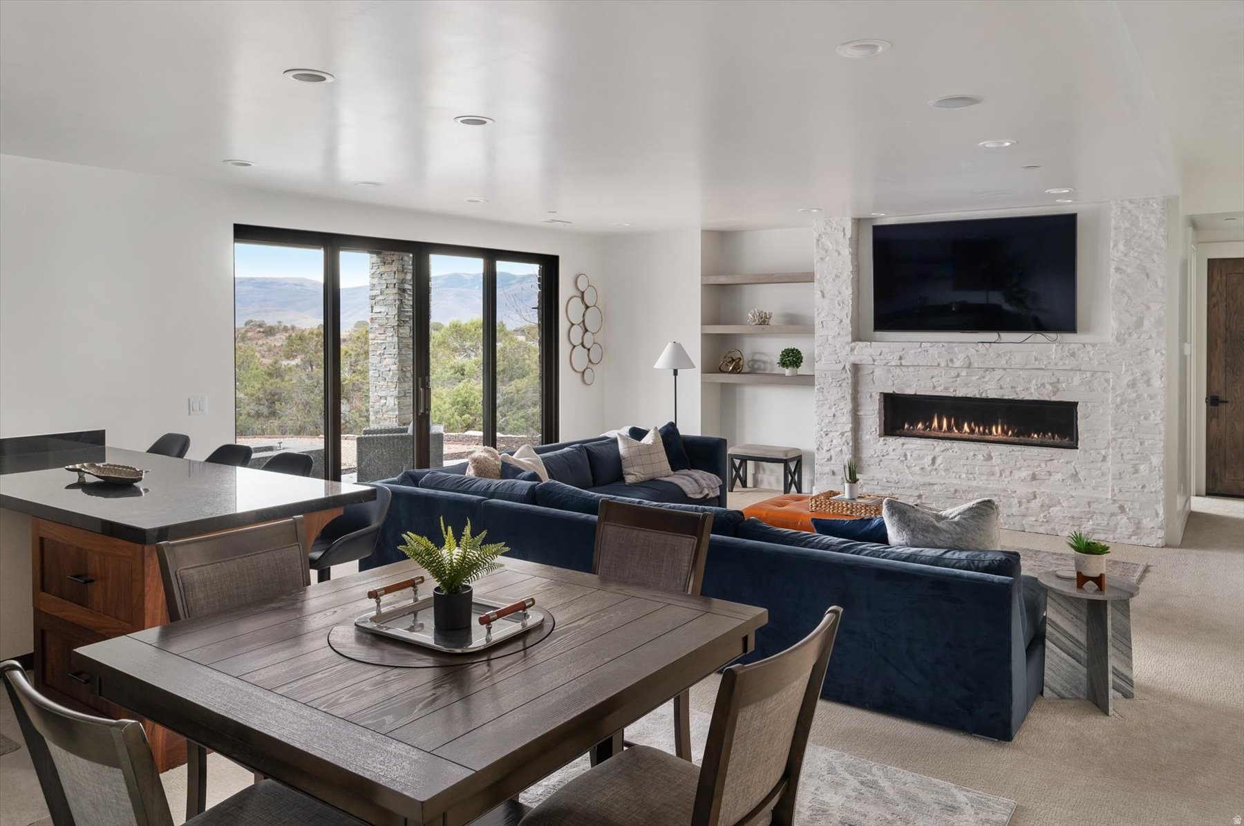 RED LEDGES - Residential