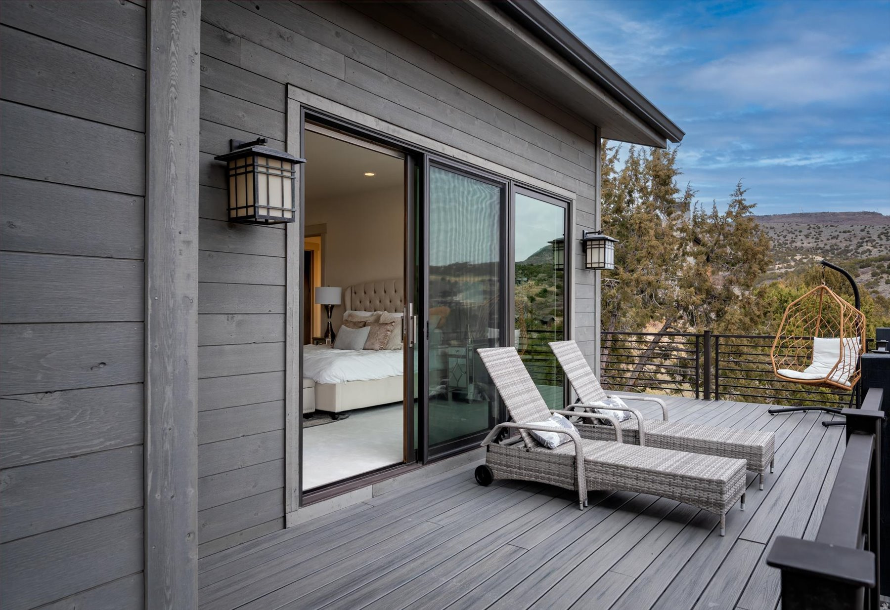 RED LEDGES - Residential