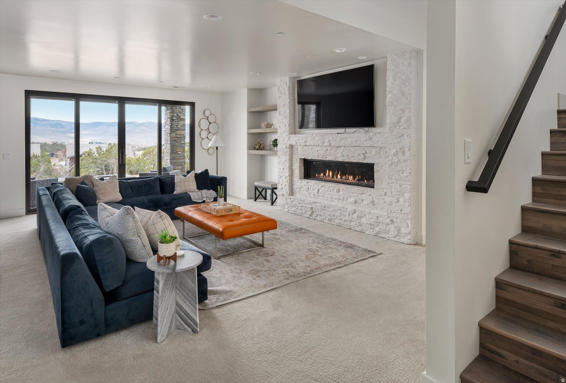 RED LEDGES - Residential