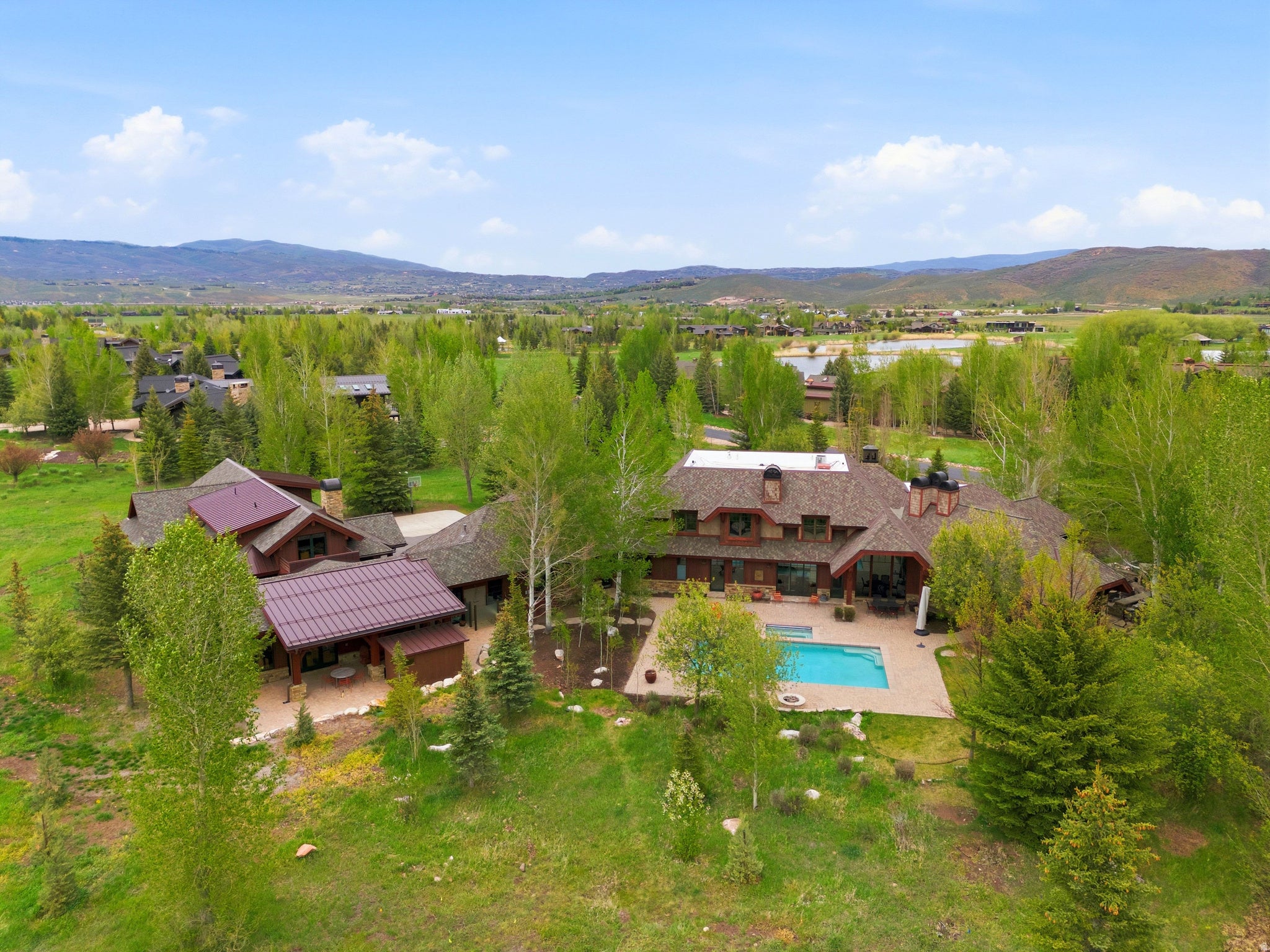1042 QUARRY MOUNTAIN LN