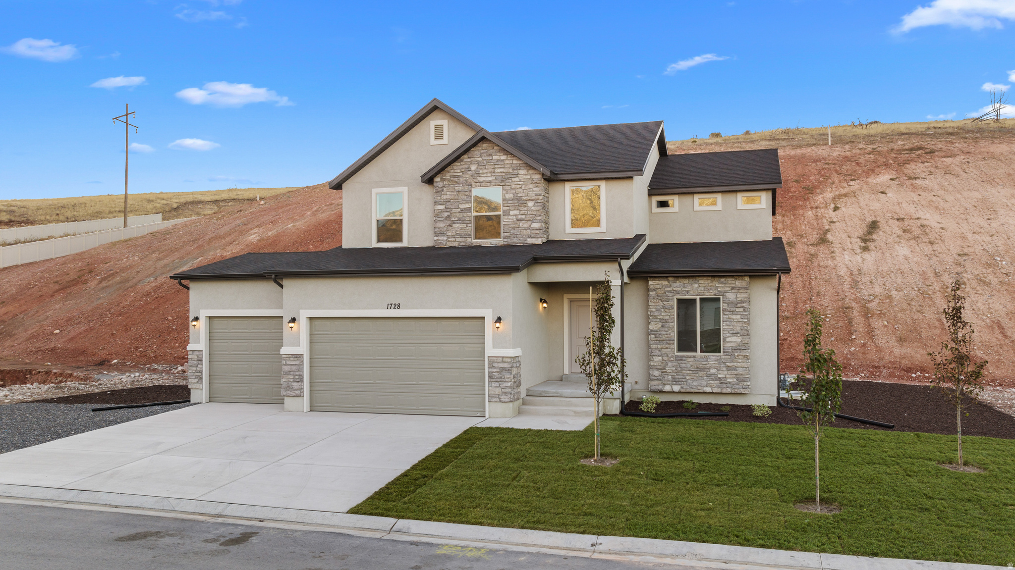 SUMMIT RIDGE THE HILLS - Residential