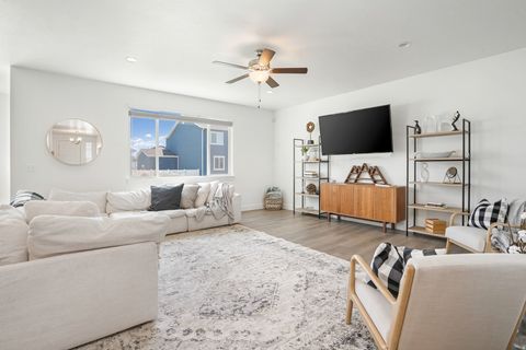 Tiny photo for 332 E 210 N, Vineyard, UT 84059 (MLS # 2145070)