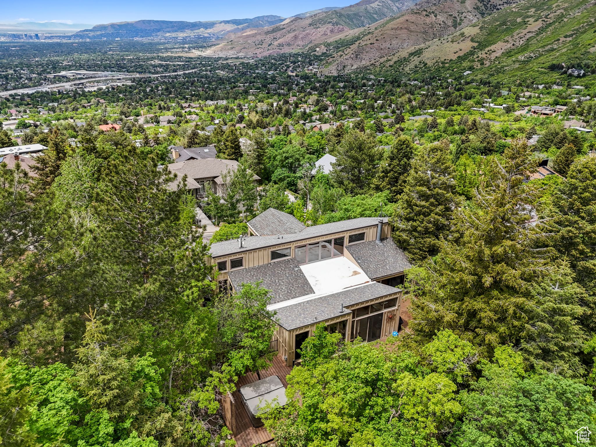MT OLYMPUS COVE #12 - Residential