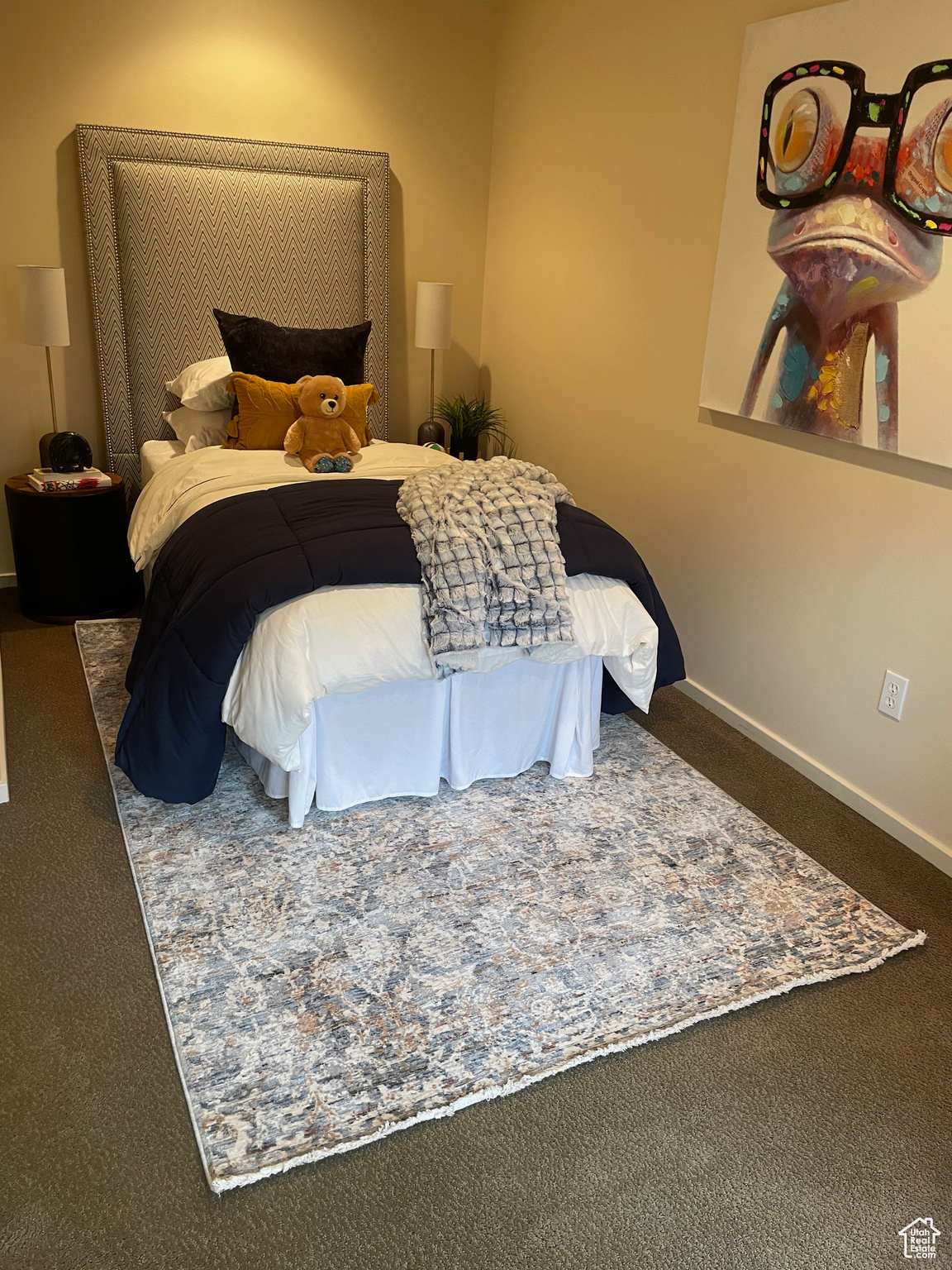 MT OLYMPUS COVE #12 - Residential