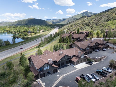 Condo For Sale - 5135 Cove Dr #204<br/> Park City, UT 84098