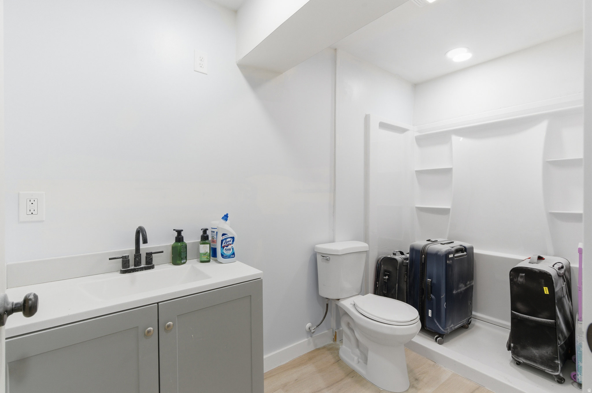 RIDGEHORNE - Residential