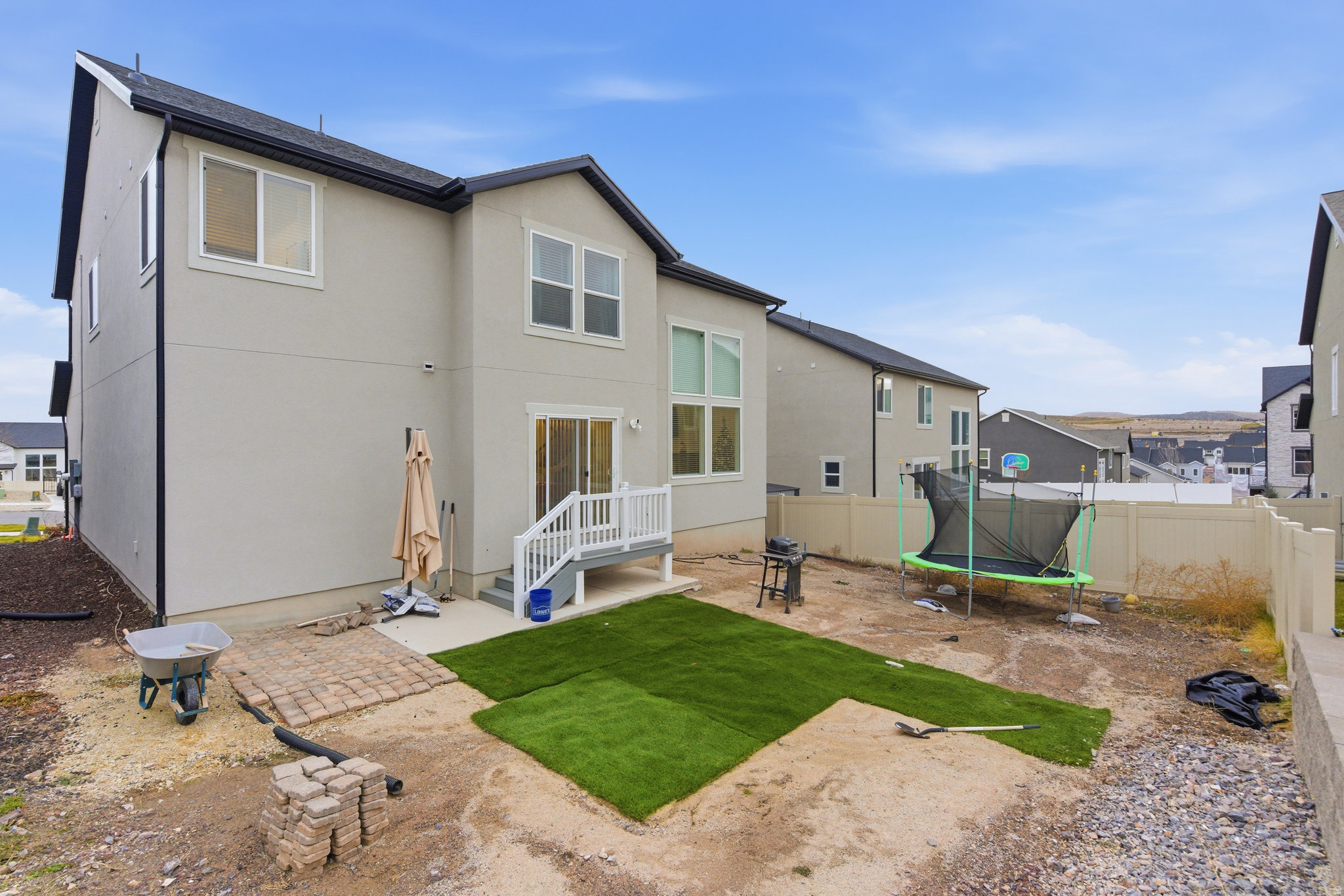 RIDGEHORNE - Residential