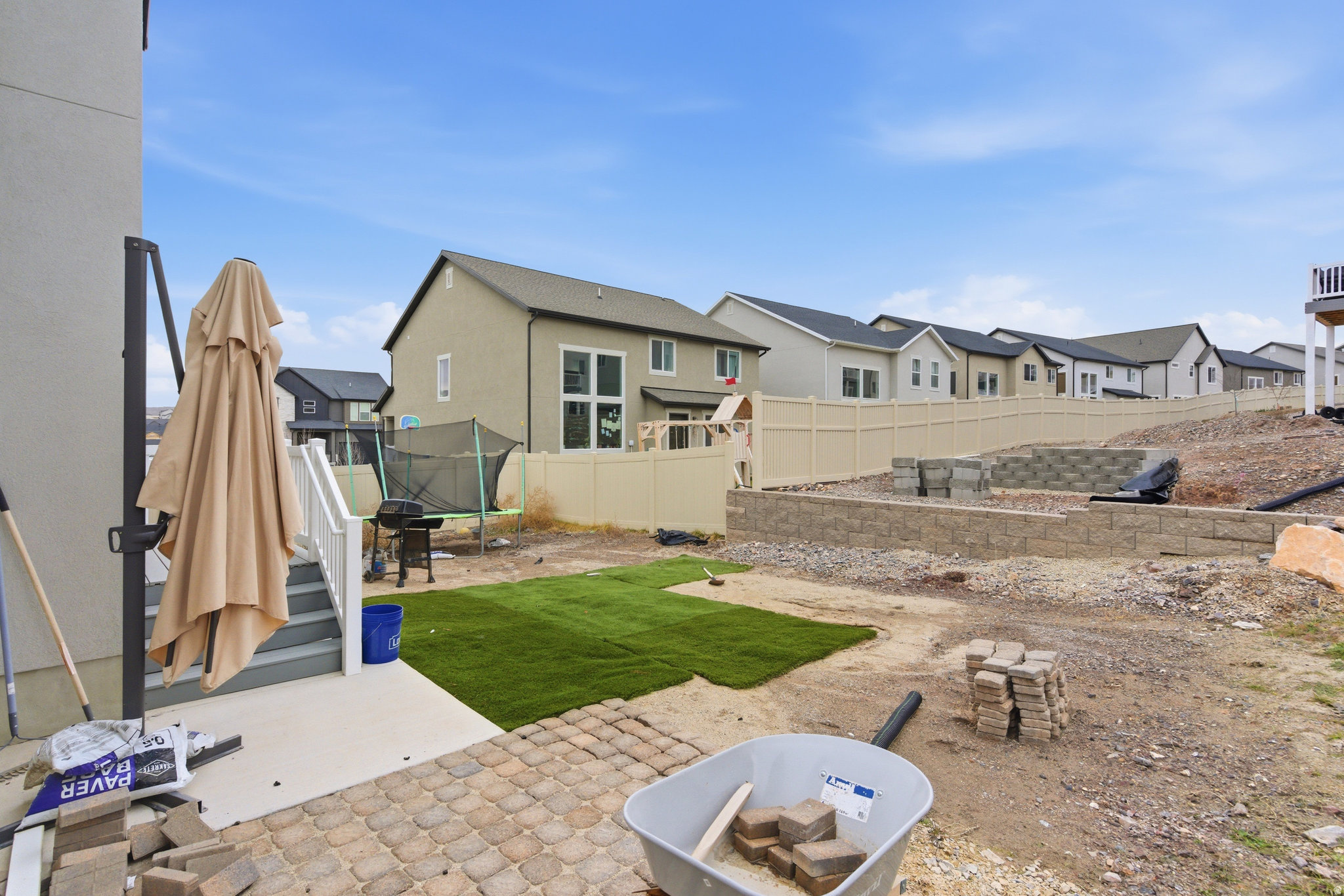 RIDGEHORNE - Residential