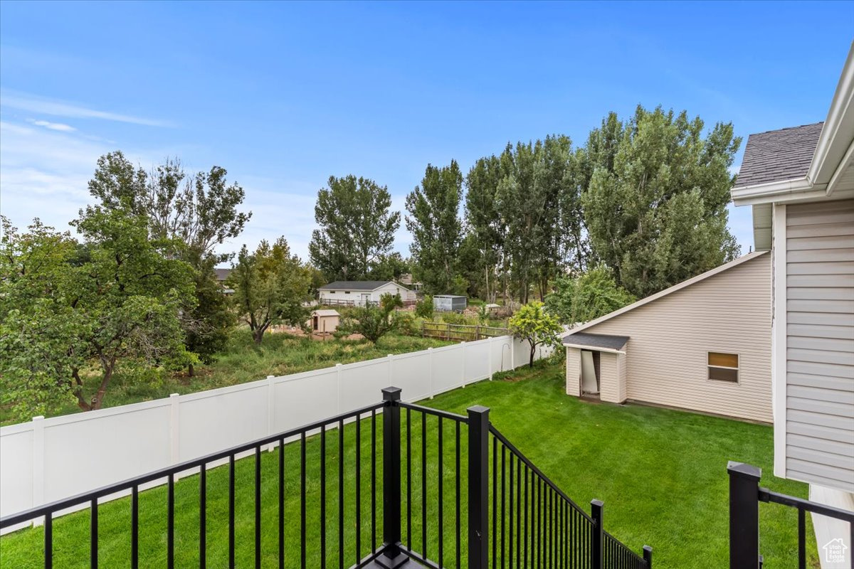 LAKE PT VILLAGE - Residential