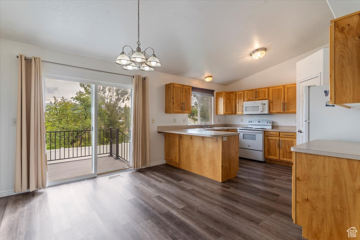 LAKE PT VILLAGE - Residential