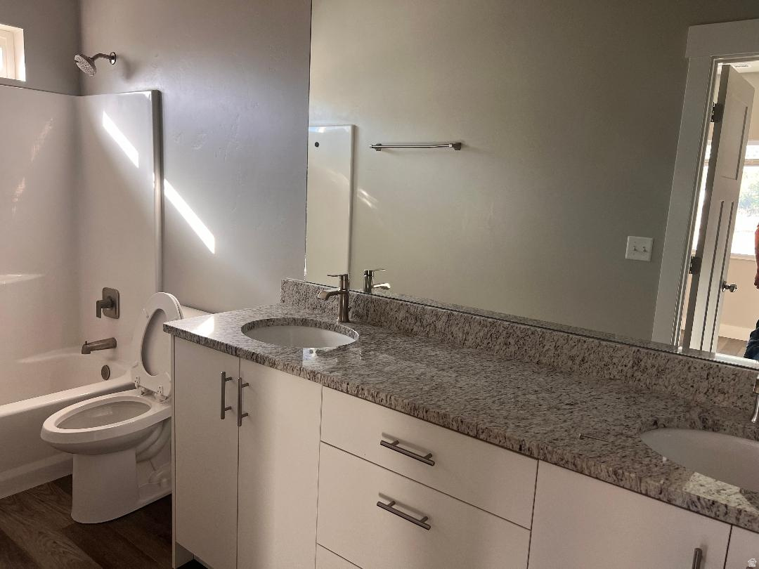 MOUNTAIN HAWK - Residential Income