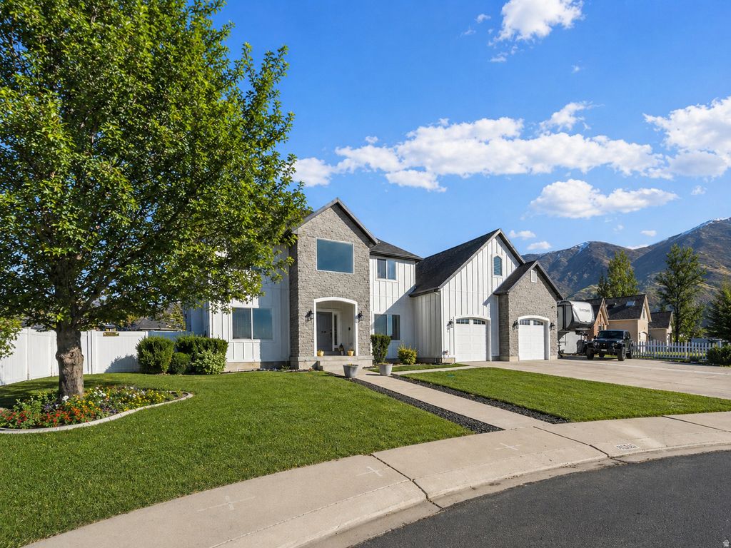 Photo of 4552 W WINDSOR CIR N, Pleasant Grove, UT 84062 (MLS # 2154264)