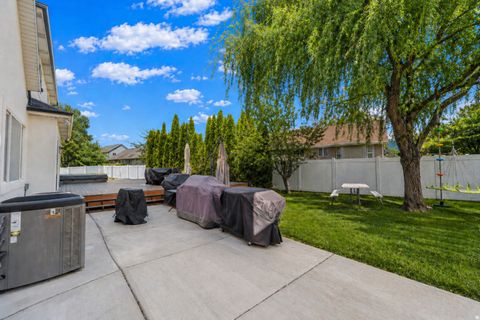 Tiny photo for 4552 W WINDSOR CIR N, Pleasant Grove, UT 84062 (MLS # 2154264)