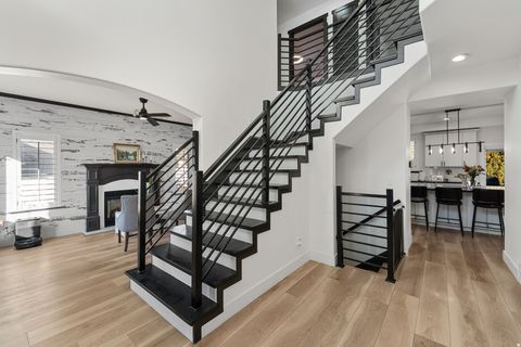Tiny photo for 4552 W WINDSOR CIR N, Pleasant Grove, UT 84062 (MLS # 2154264)