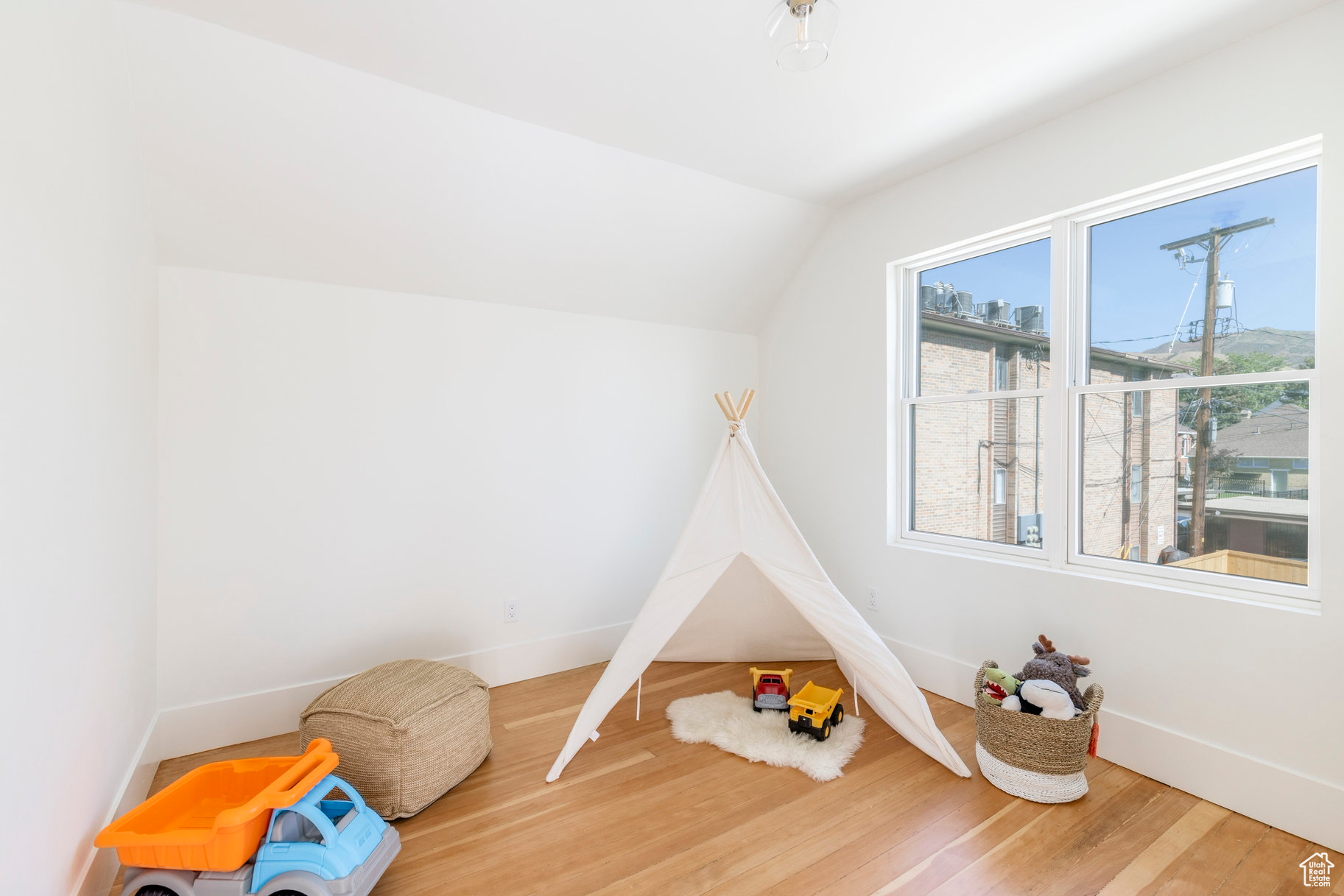 AVENUES - Residential