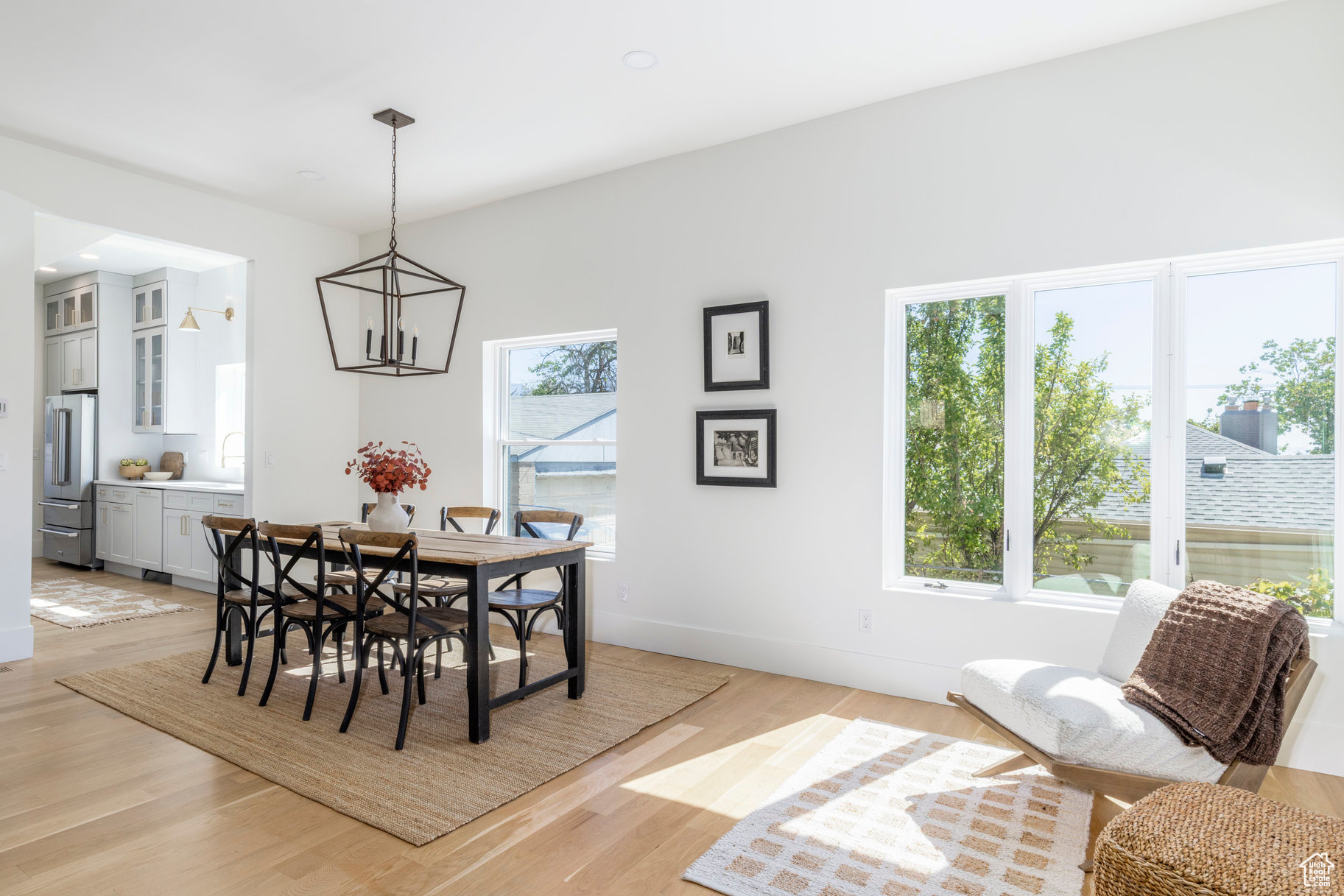 AVENUES - Residential