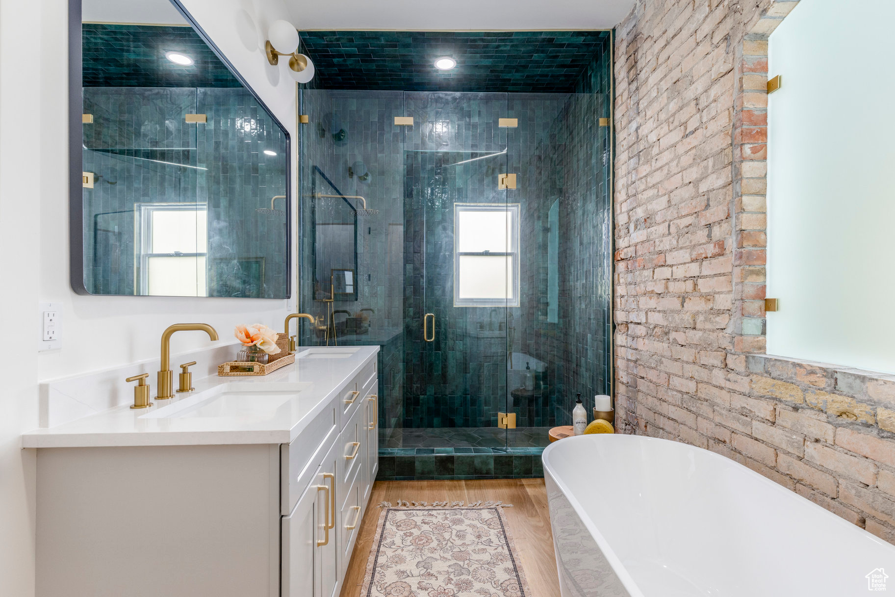 AVENUES - Residential