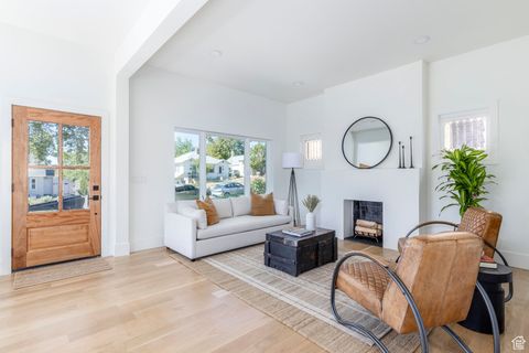 Tiny photo for 216 N L ST, Salt Lake City, UT 84103 (MLS # 2114007)