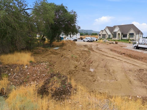 Tiny photo for 795 E ABBY LN #5, Bountiful, UT 84010 (MLS # 2159688)