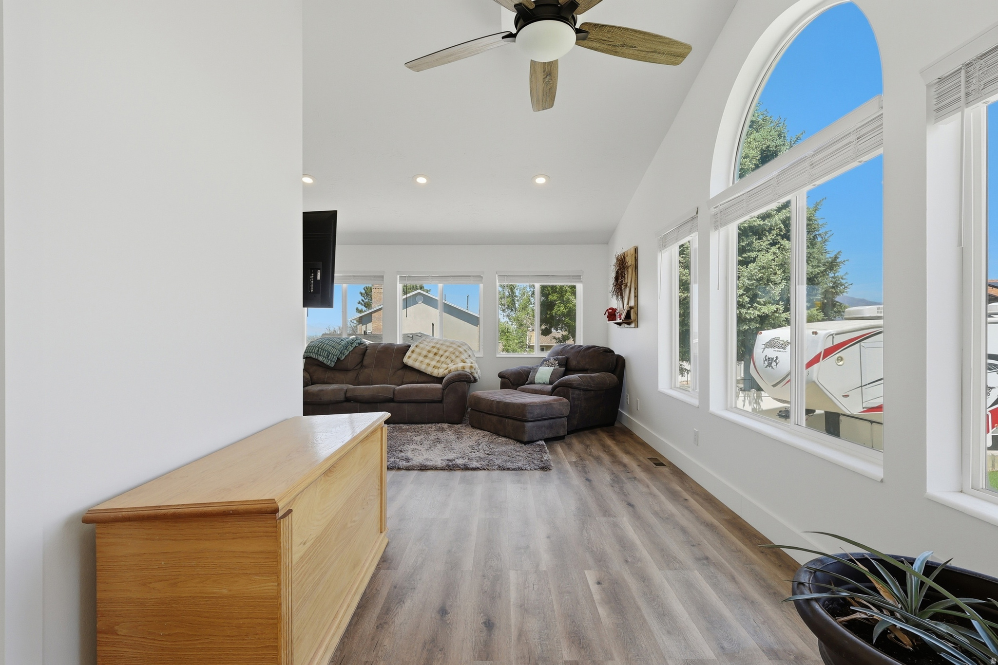 SALEM HILLS - Residential