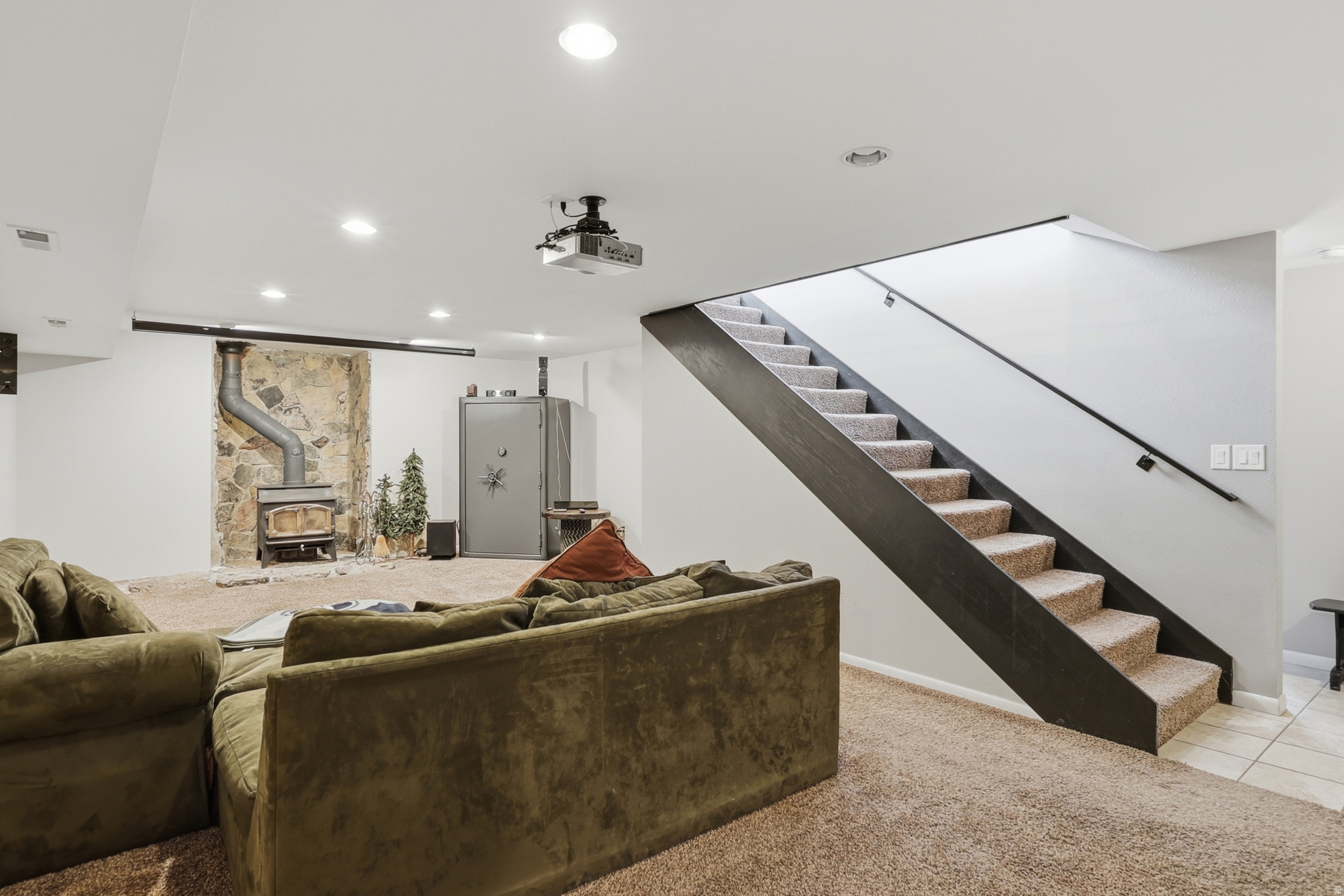 SALEM HILLS - Residential