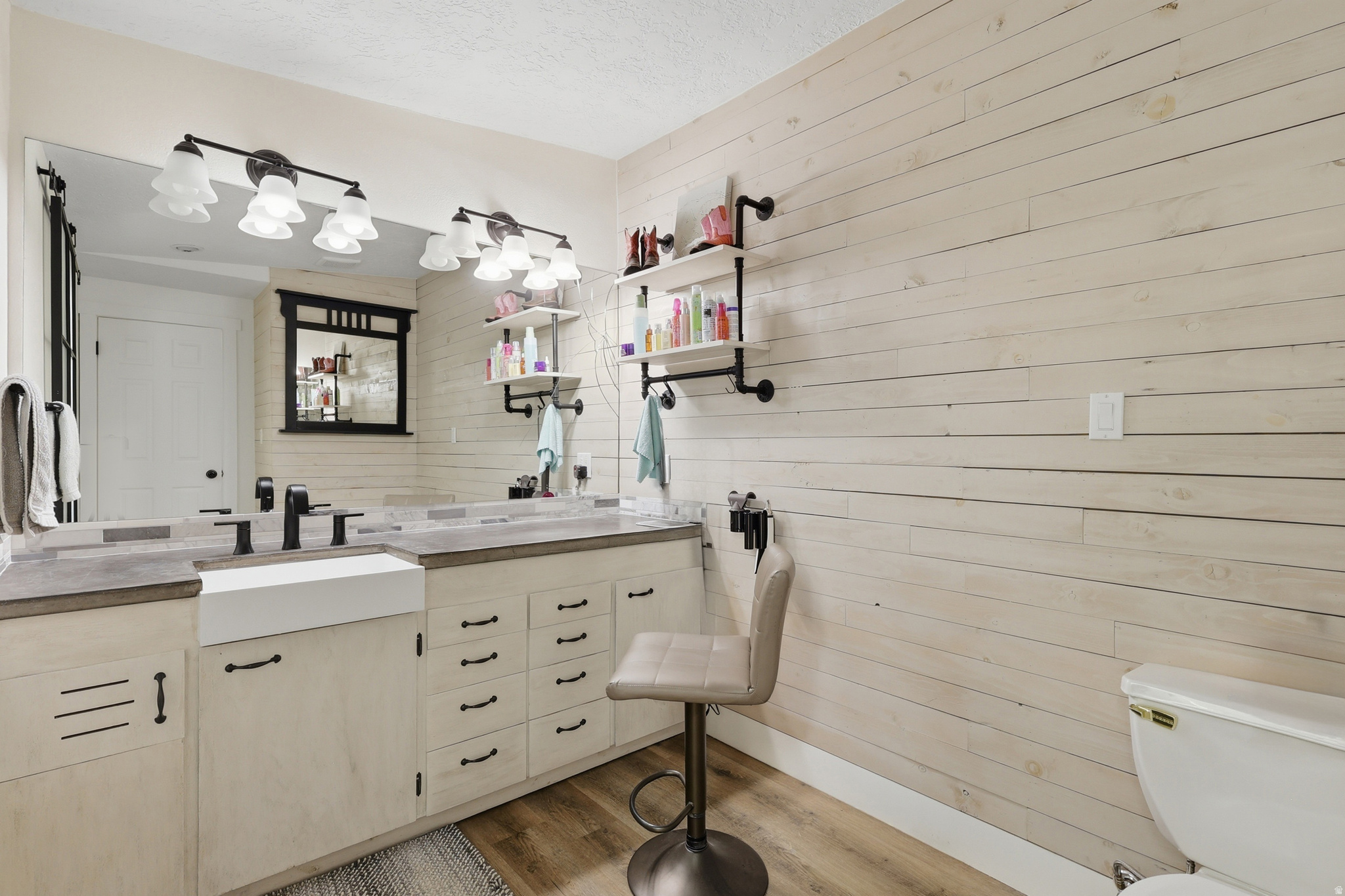 SALEM HILLS - Residential