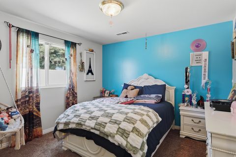 Tiny photo for 114 N CLARK LN, Elk Ridge, UT 84651 (MLS # 2157241)