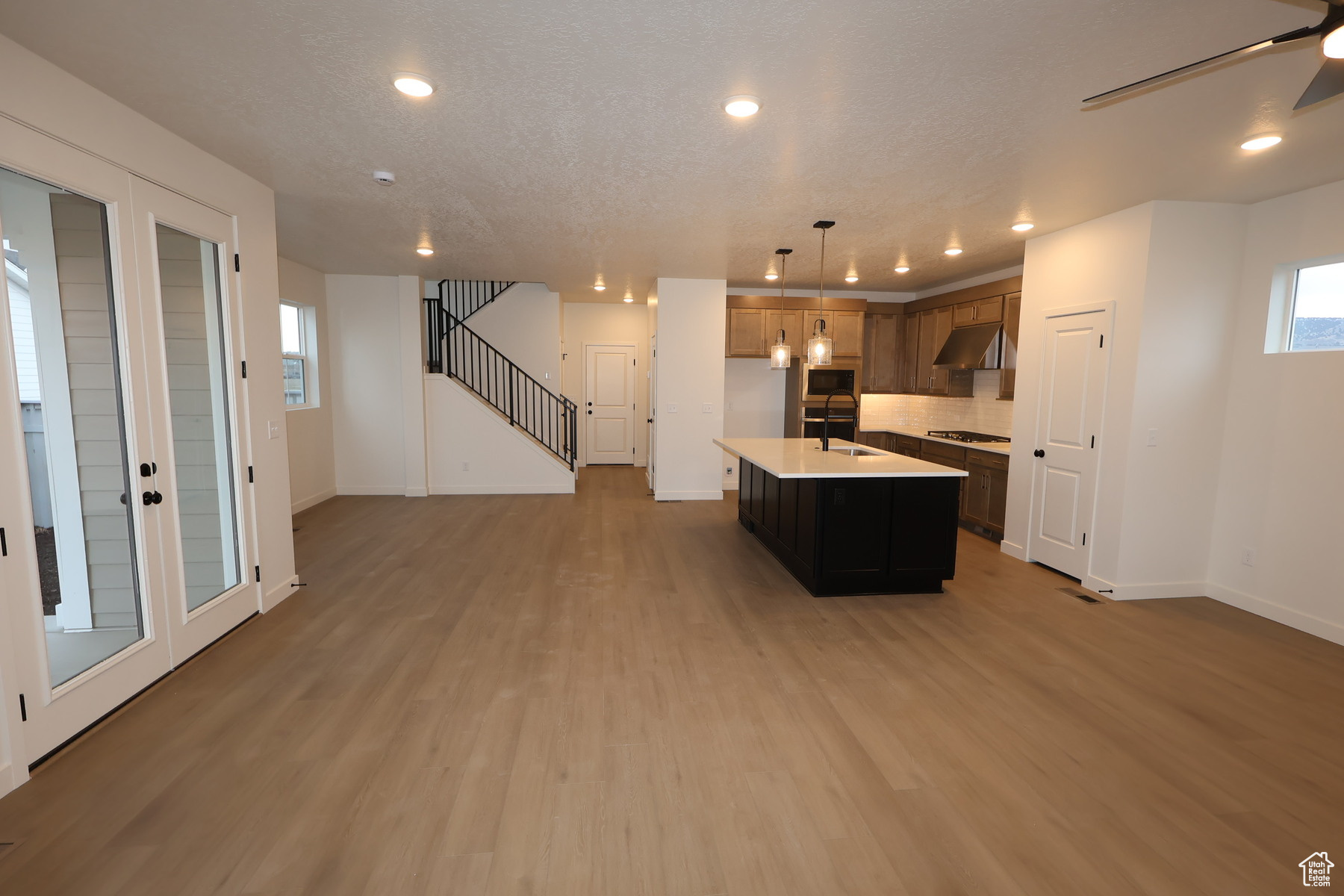 879 W Halvorsen Pkwy, Saratoga Springs, Utah image 6